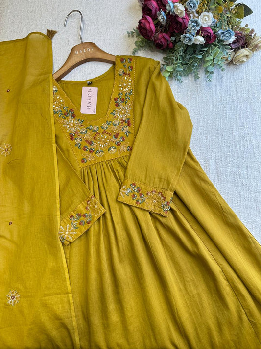 19953 Embroidered mul cotton suit