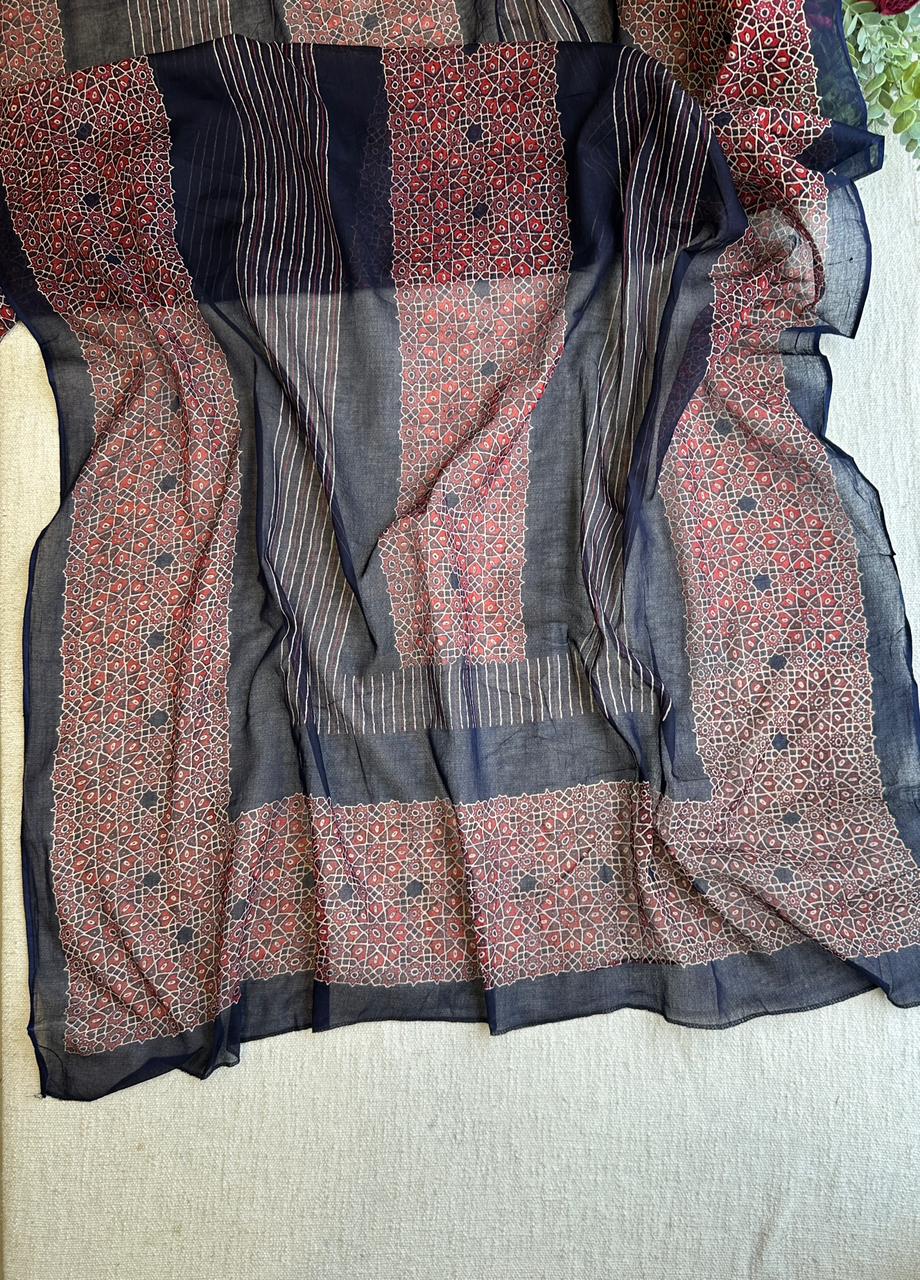 19962 Beautiful Hakoba suit(Plus size)