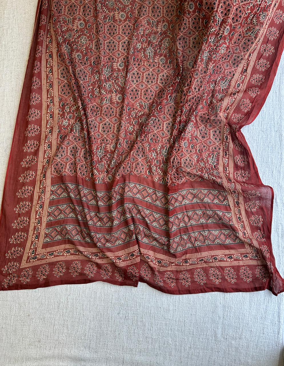 19958 Beautiful cotton suit