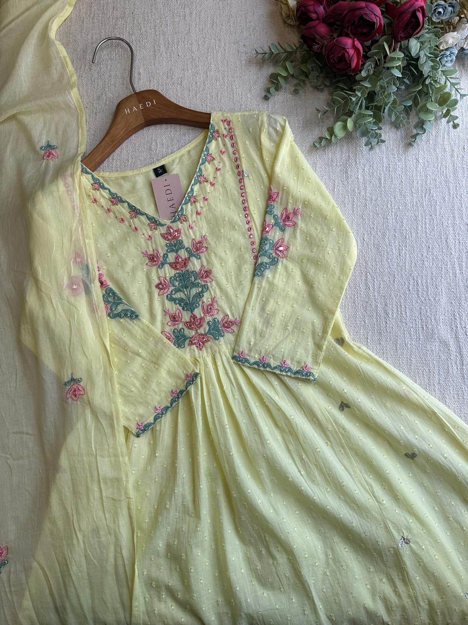 19954  Premium dobby cotton suit