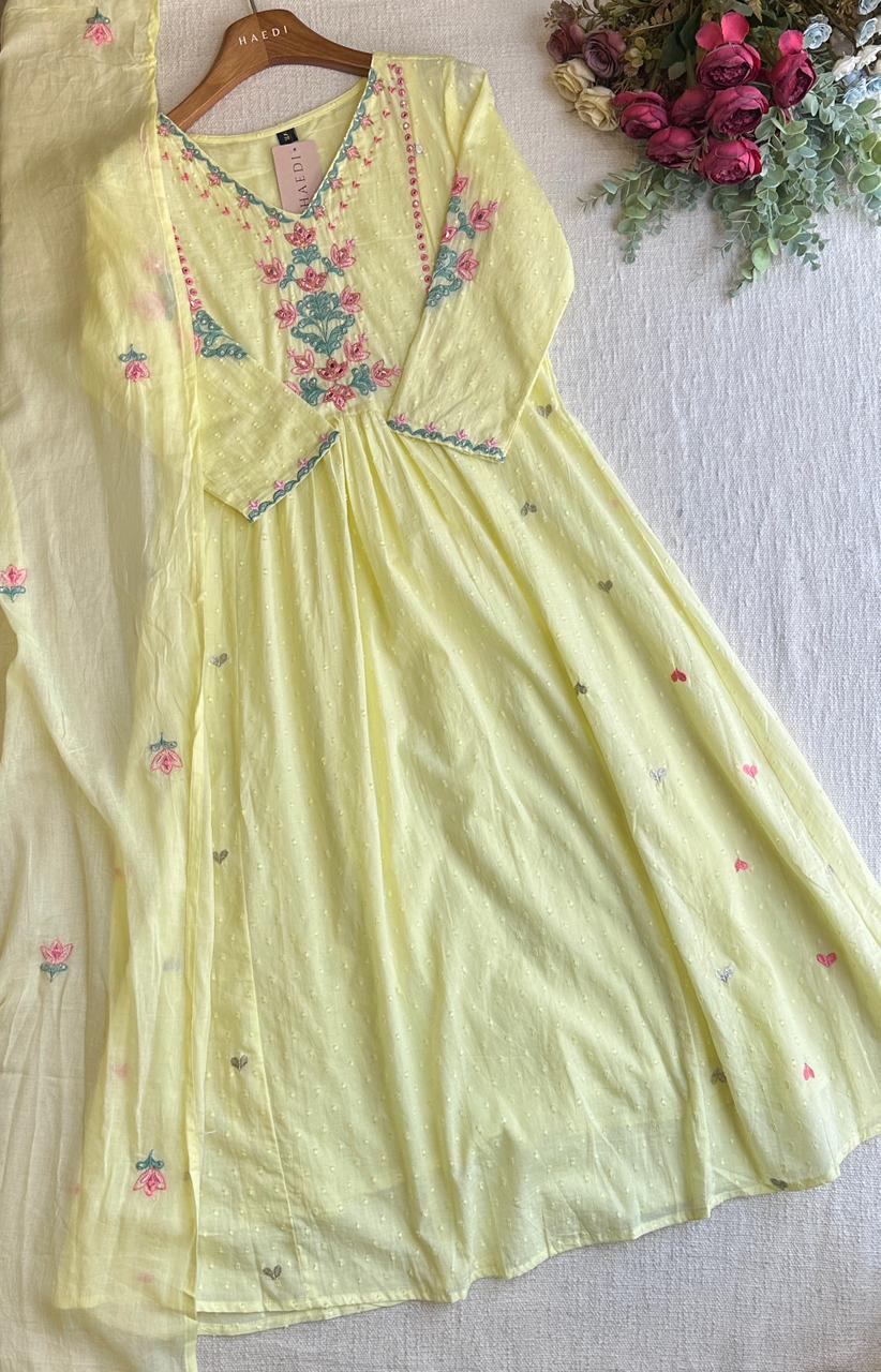19954  Premium dobby cotton suit