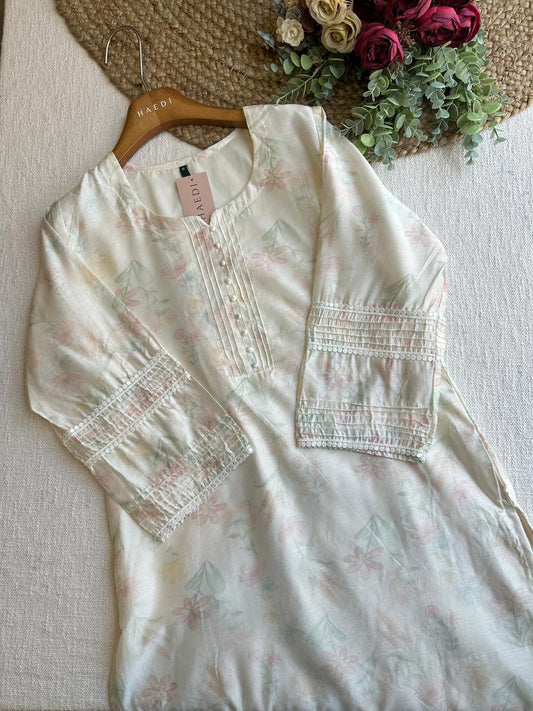 19970 Beautiful floral kurti & pant set