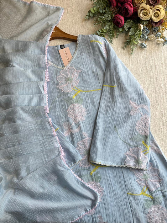 20005 Beautiful partwear  suit