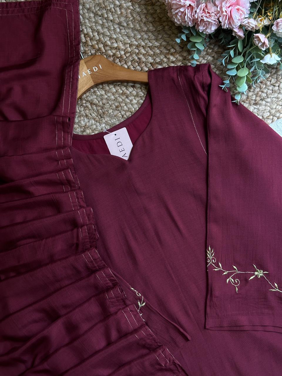 20019/20018 Beautiful embroidered muslin suit