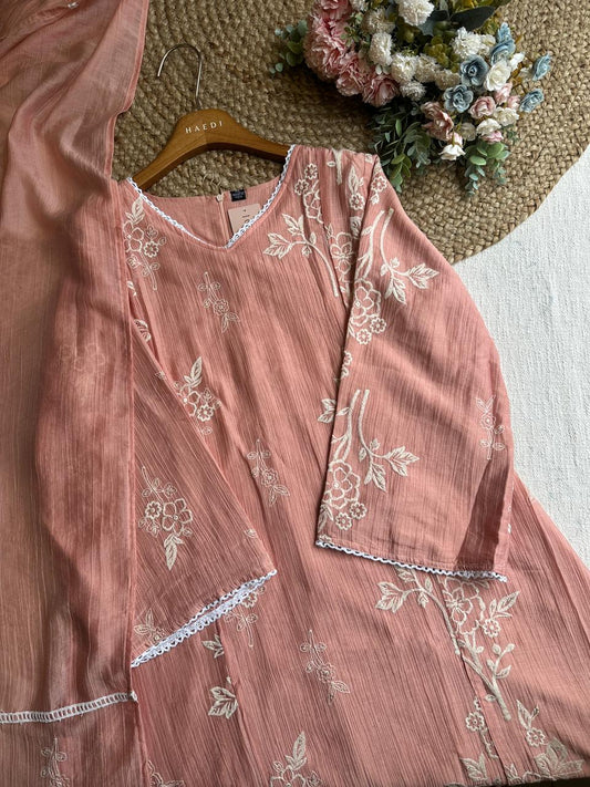 20015 Beautiful embroidered suit