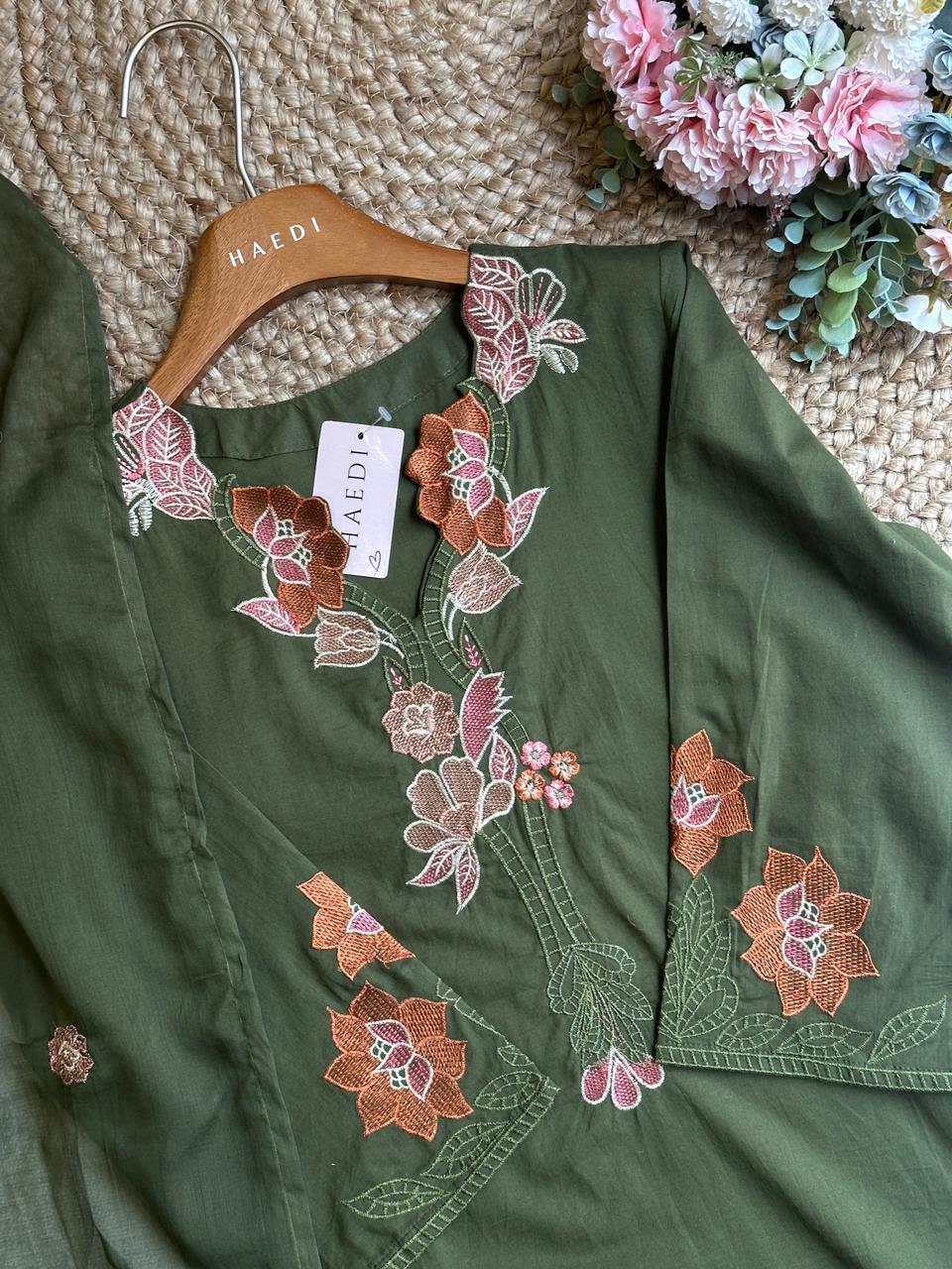 CMD 57914  Beautiful embroidered suit