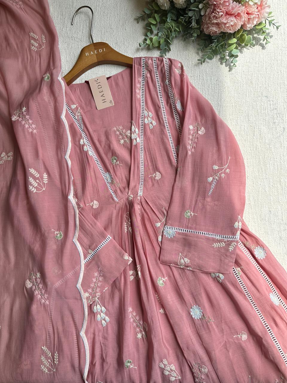 20048 Beautiful anarkali suit