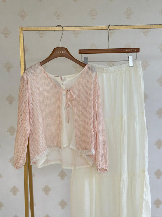 20066 Beautiful skirt and top