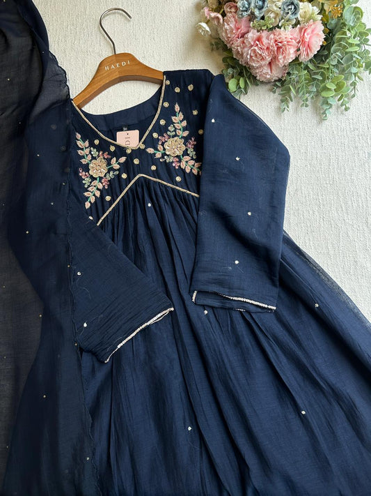 20057 Beautiful handworked mul chanderi suit