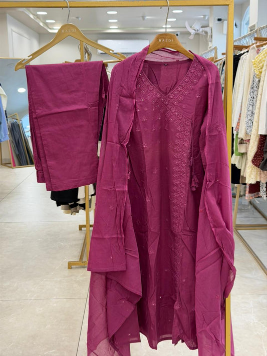 13504 embroidered suit