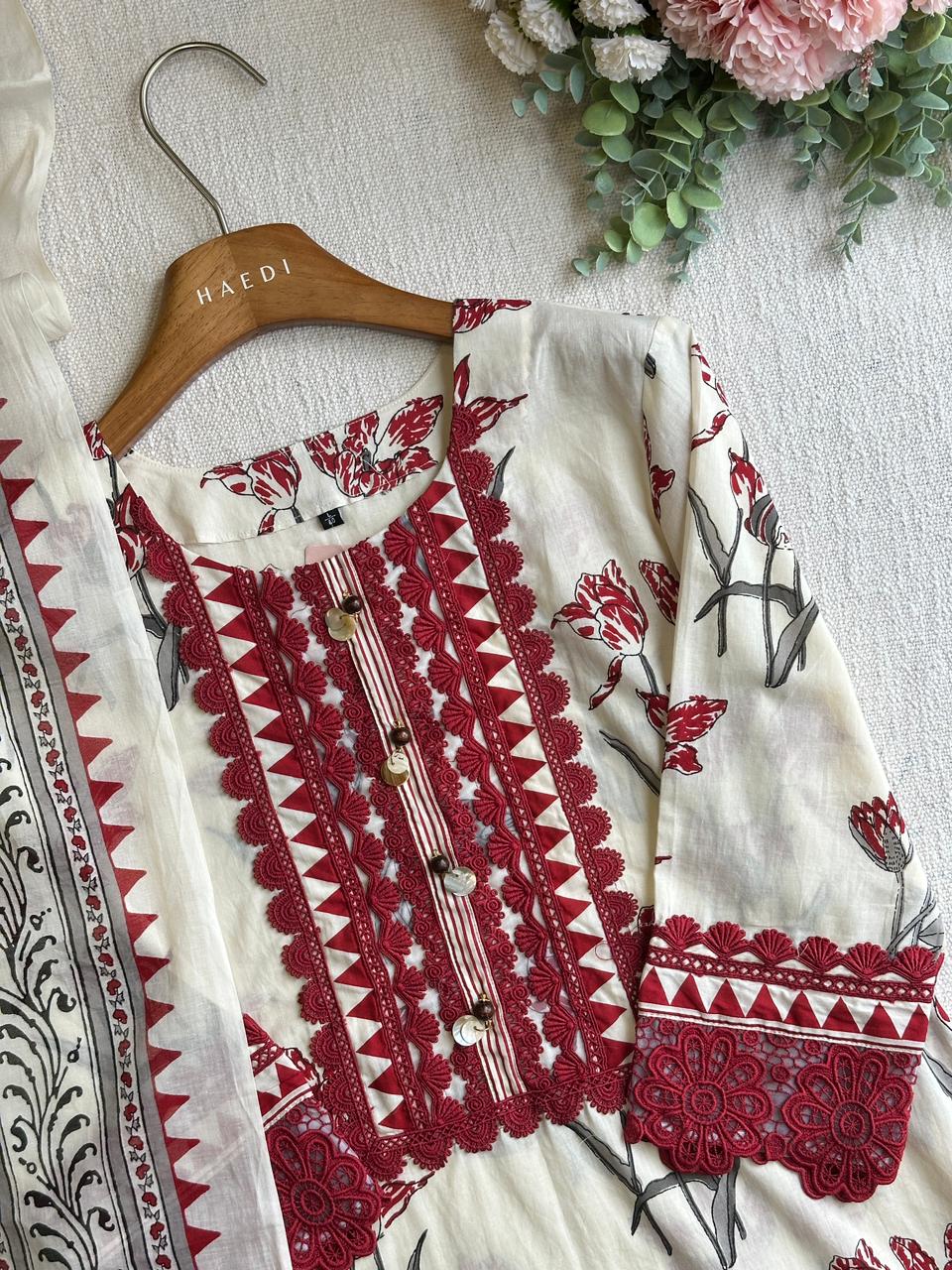 20191 Premium cotton suit with lace