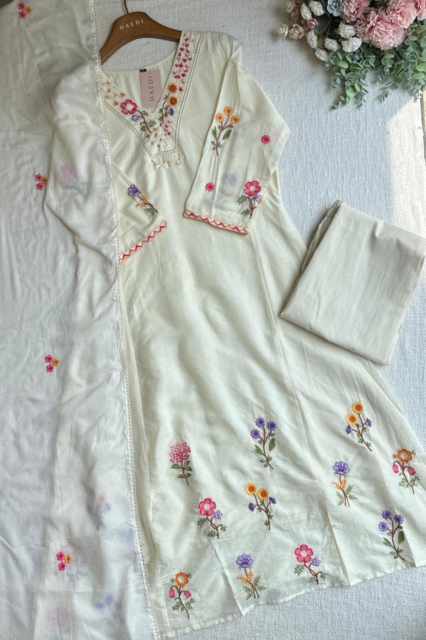 20164 Beautiful embroidered suit