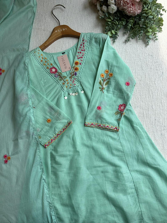 20164 Beautiful embroidered suit