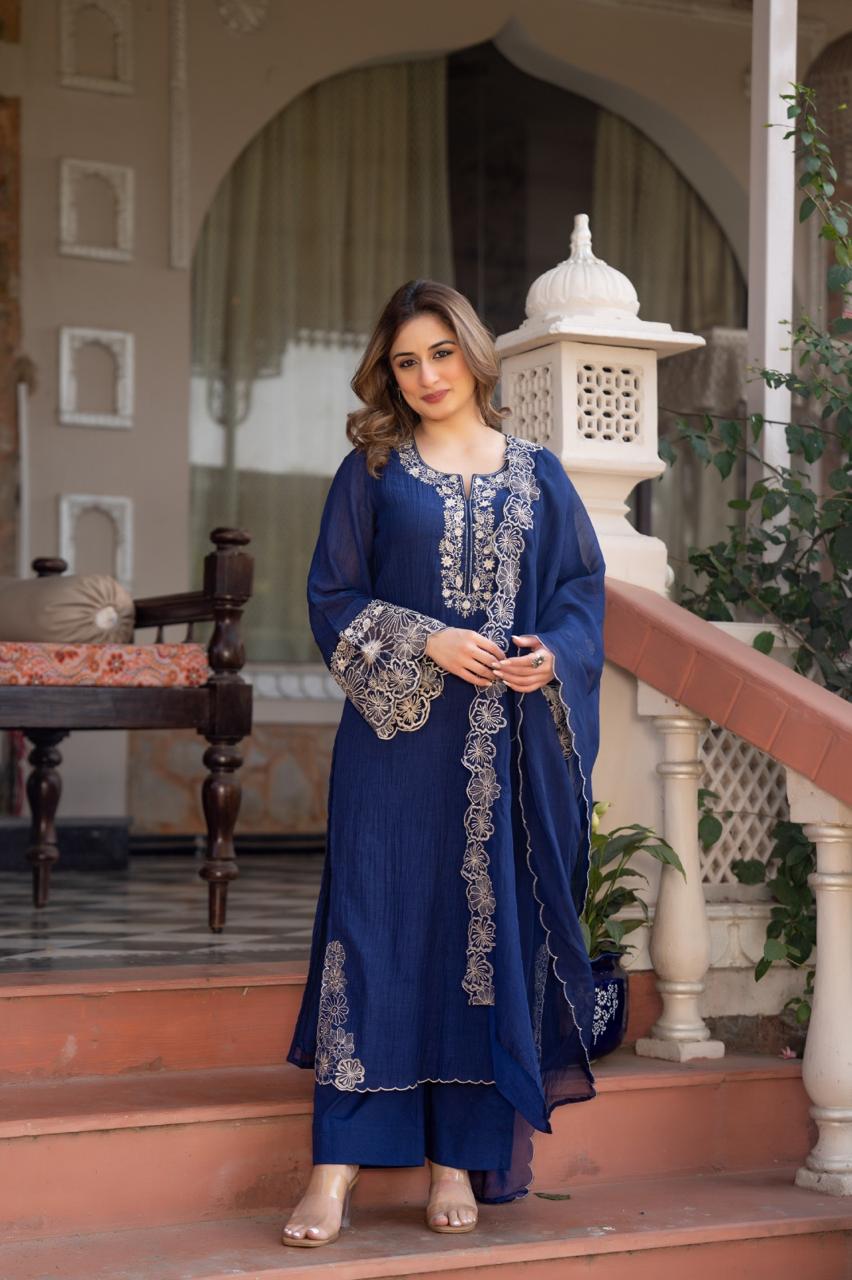 20270 / CMD 58191  Beautiful Embroidered Suit