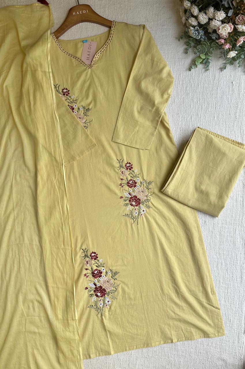 20343 Beautiful embroidered cottoin suit