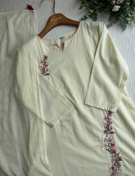 20344 Beautiful cotton suit