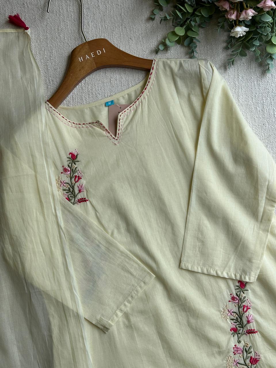 20344 Beautiful cotton suit