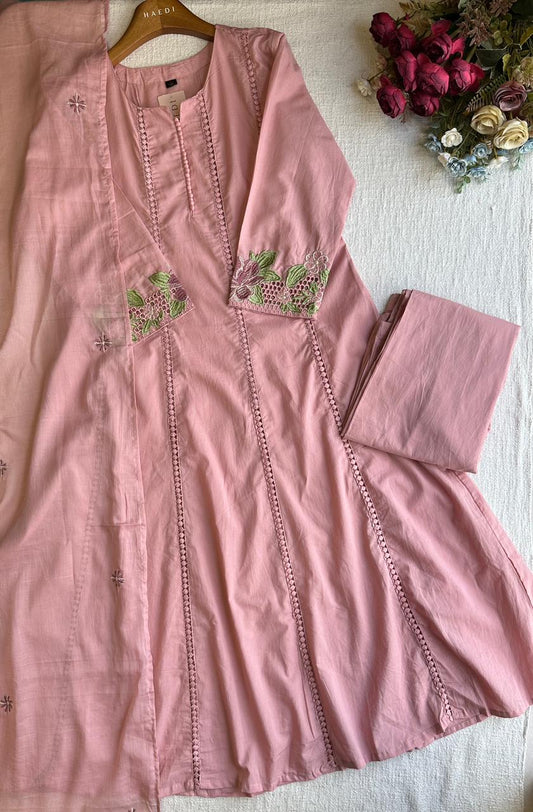 20336 Beautiful Anarkali suit