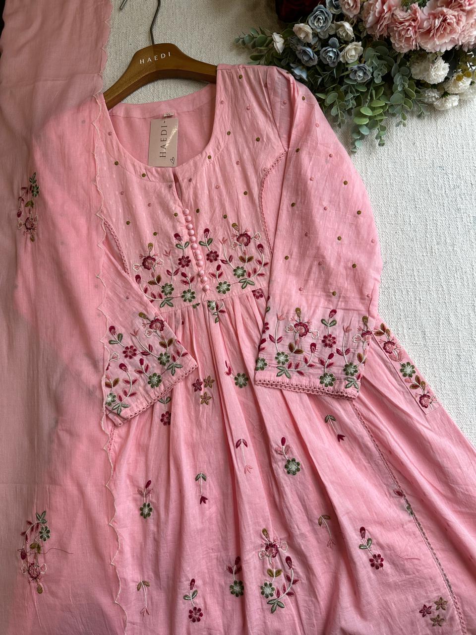 20477/CMD 58242  Beautiful abarkali suit