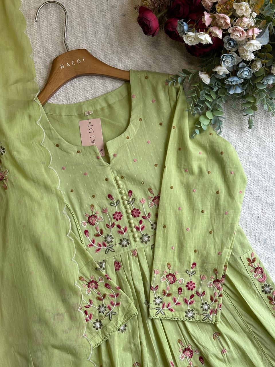 20477/CMD 58242  Beautiful abarkali suit