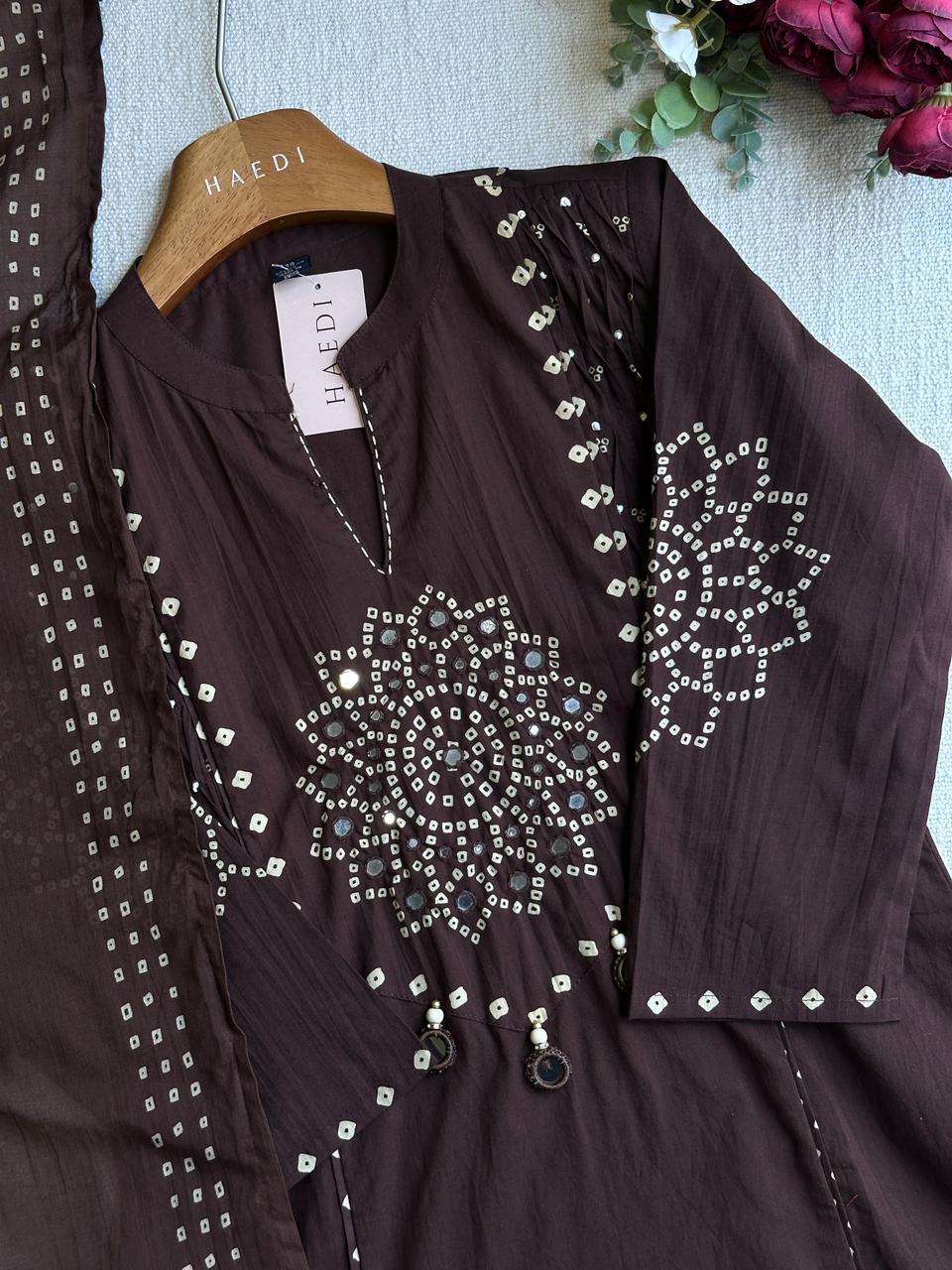 20478 Beautiful cotton suit