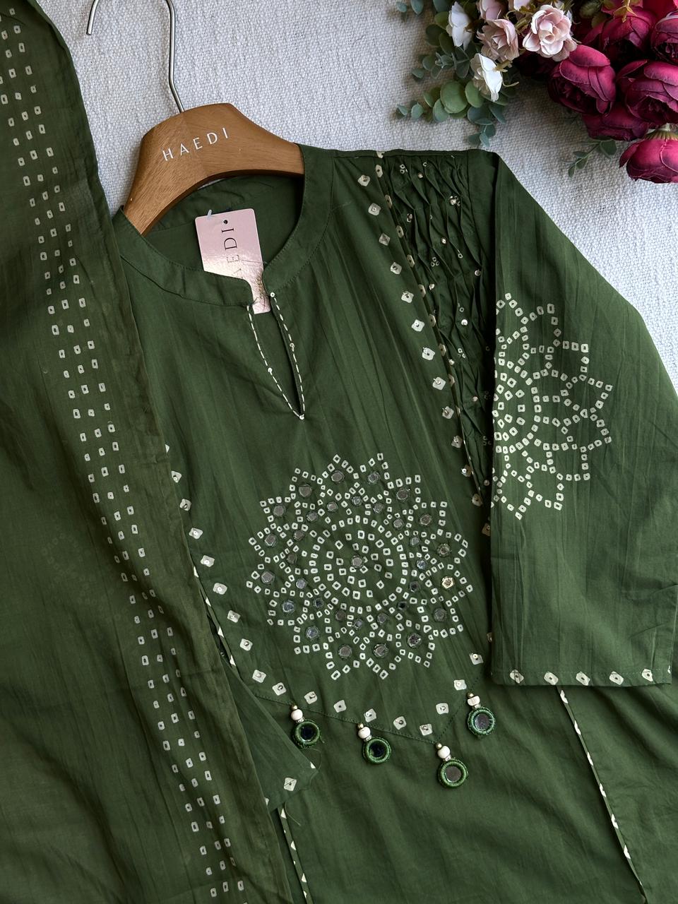20478 Beautiful cotton suit