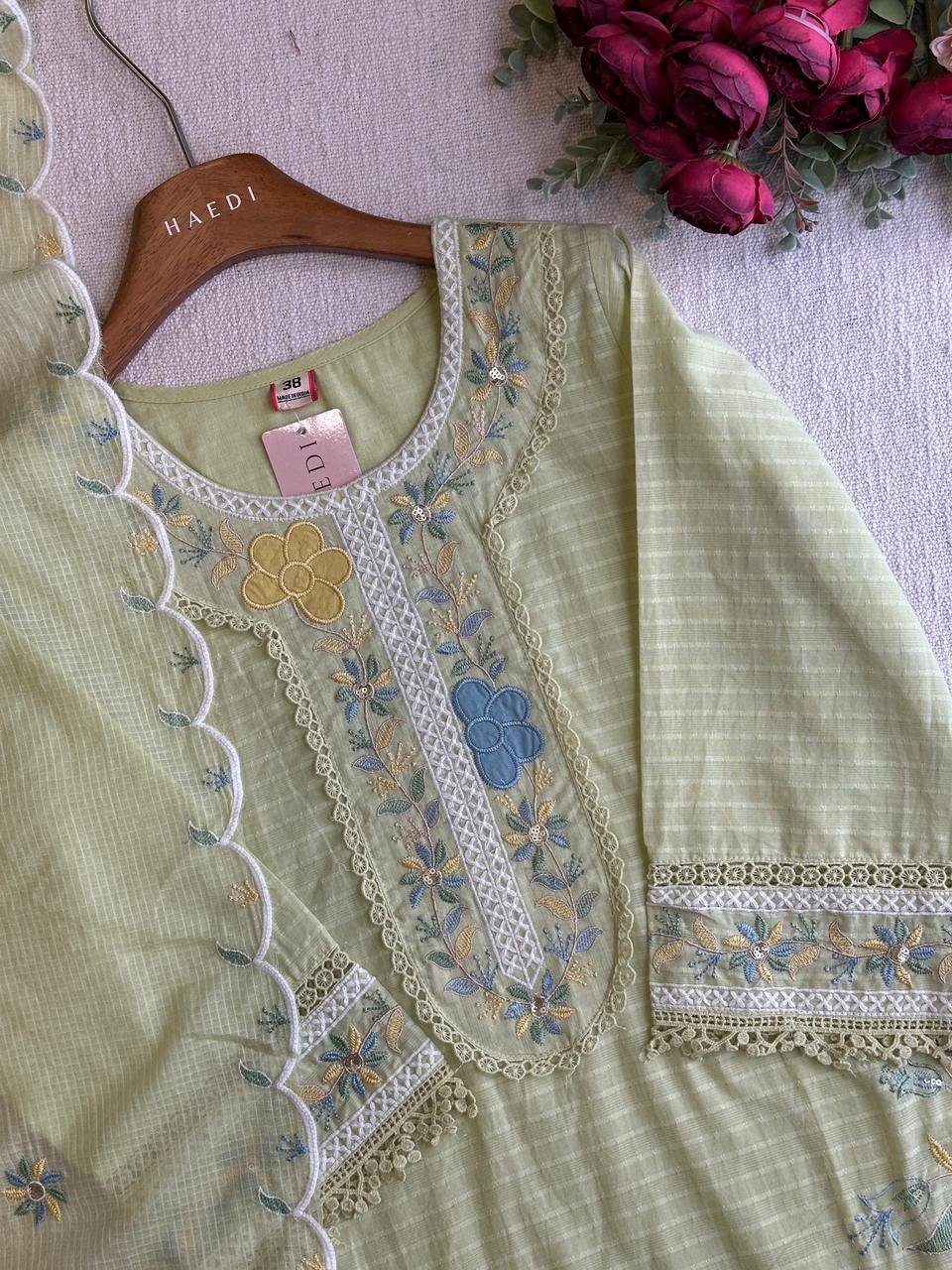 20480 / CMD 58226 Premium embroidered suit