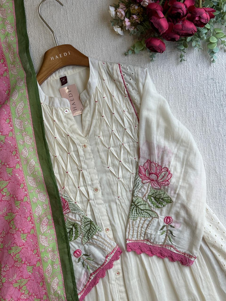 20457 Beautiful embroidered suit