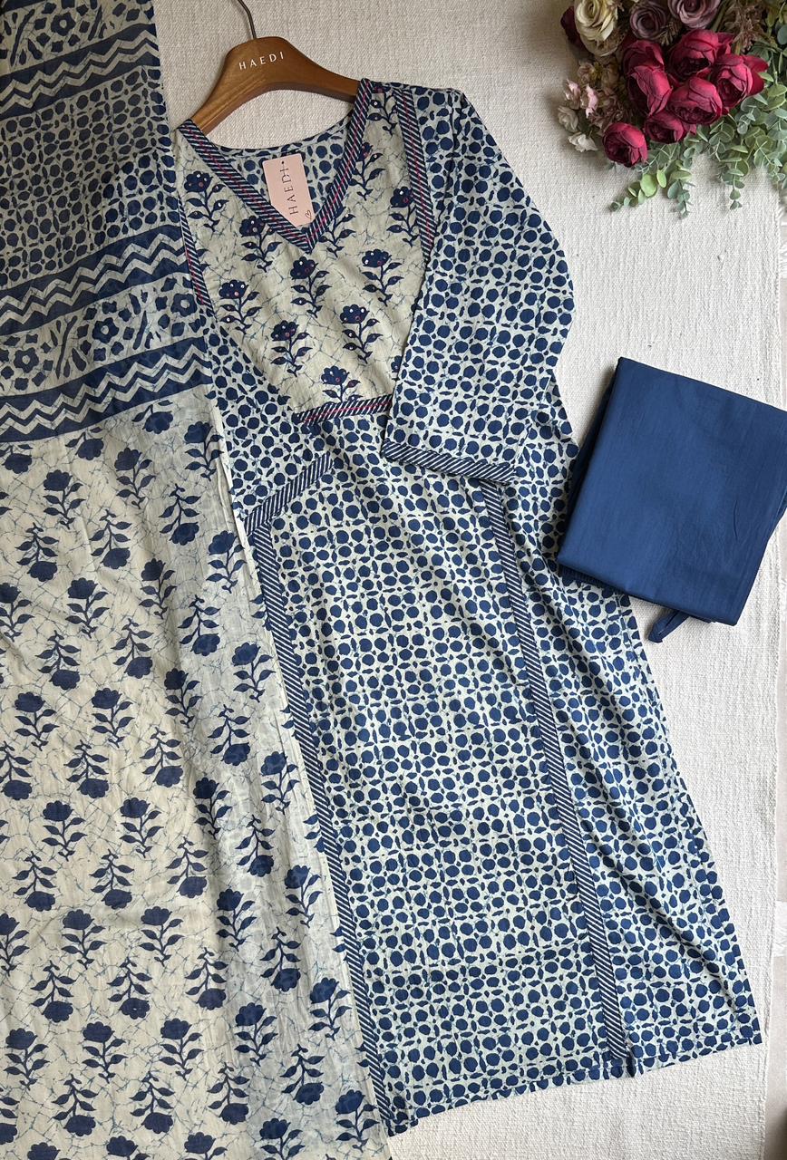 20305 Cotton suit