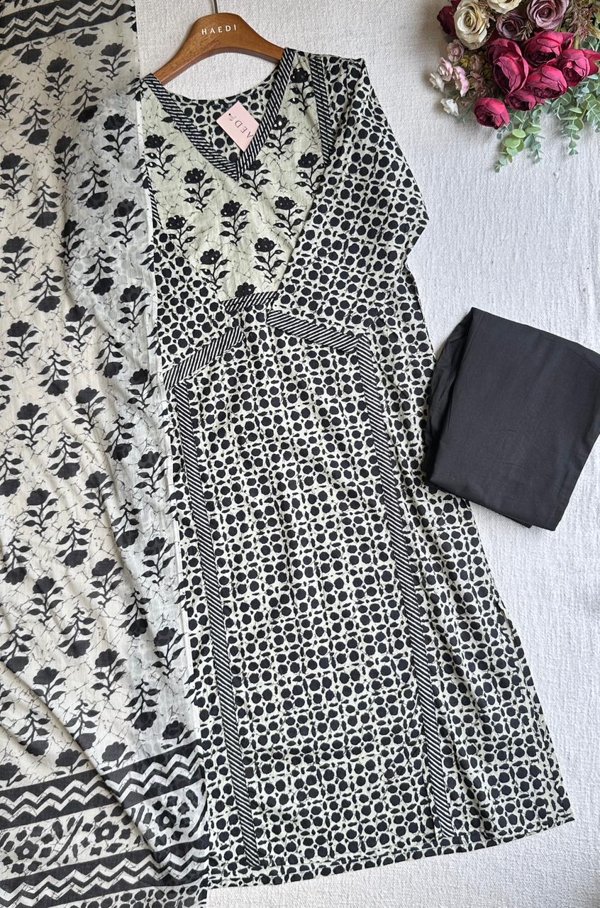 20305 Cotton suit