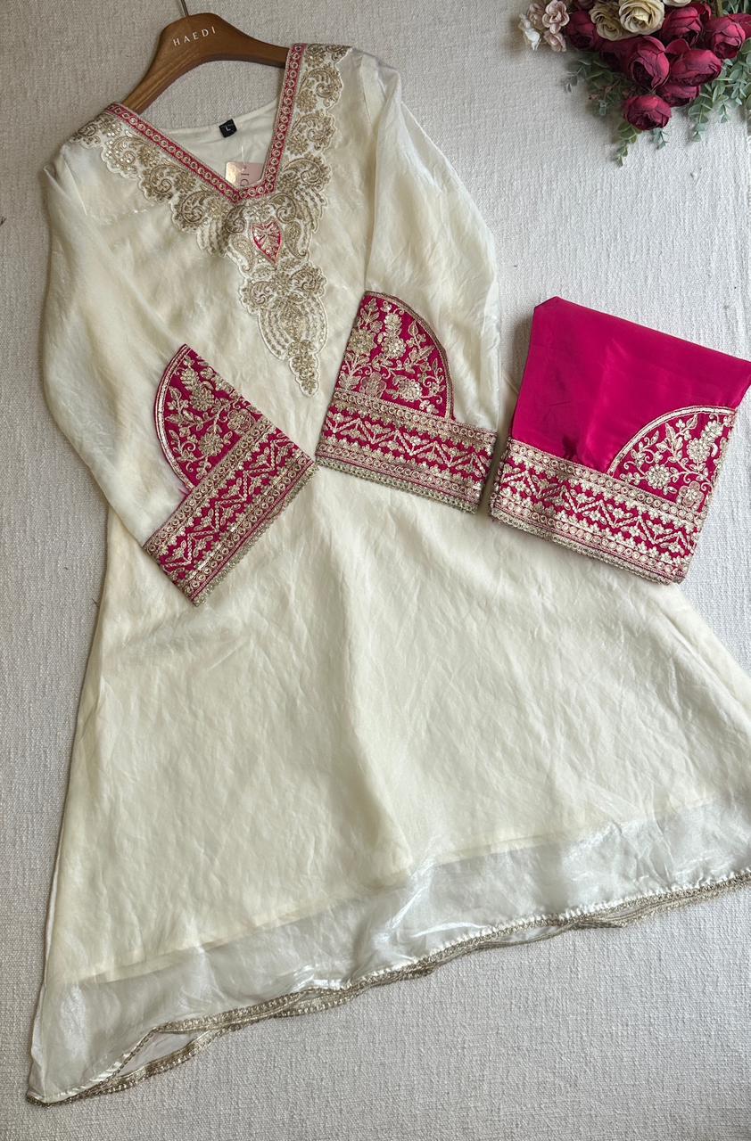 57663 Beautiful partywear kurta pant set