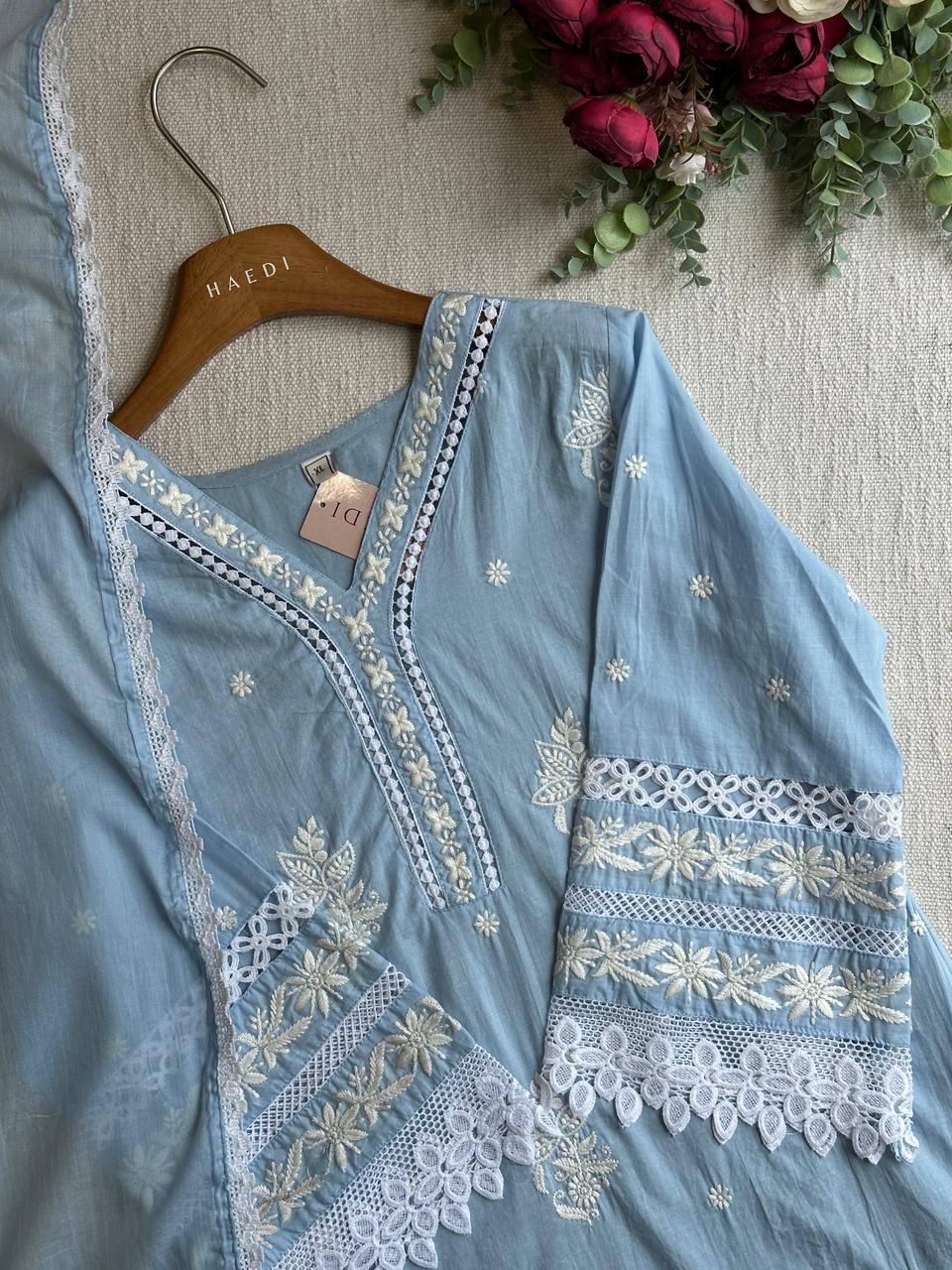 20556/20555 Cotton embroidered suit
