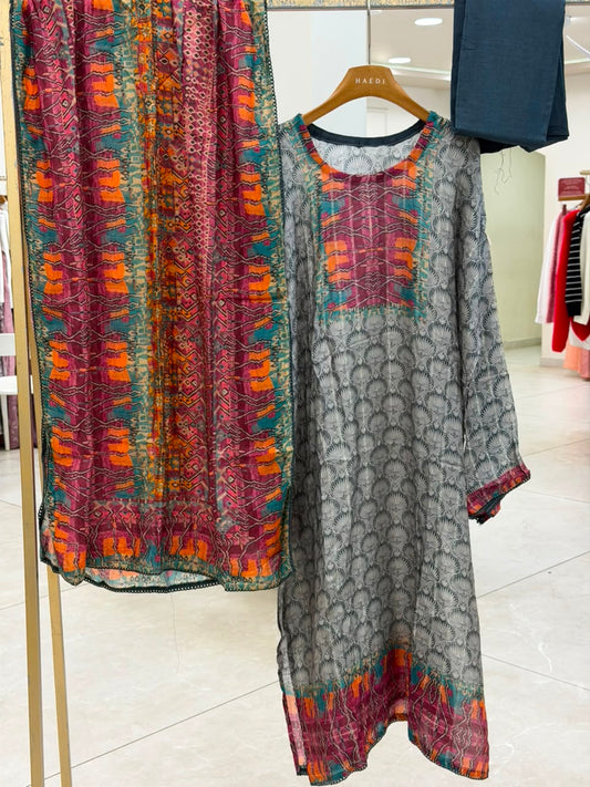 CMD 10314 Semi Stitched Suit