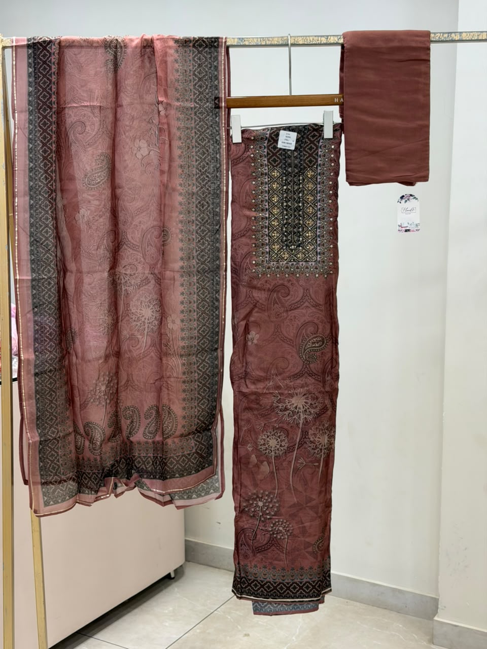 CMD 10975 Unstitched Suit