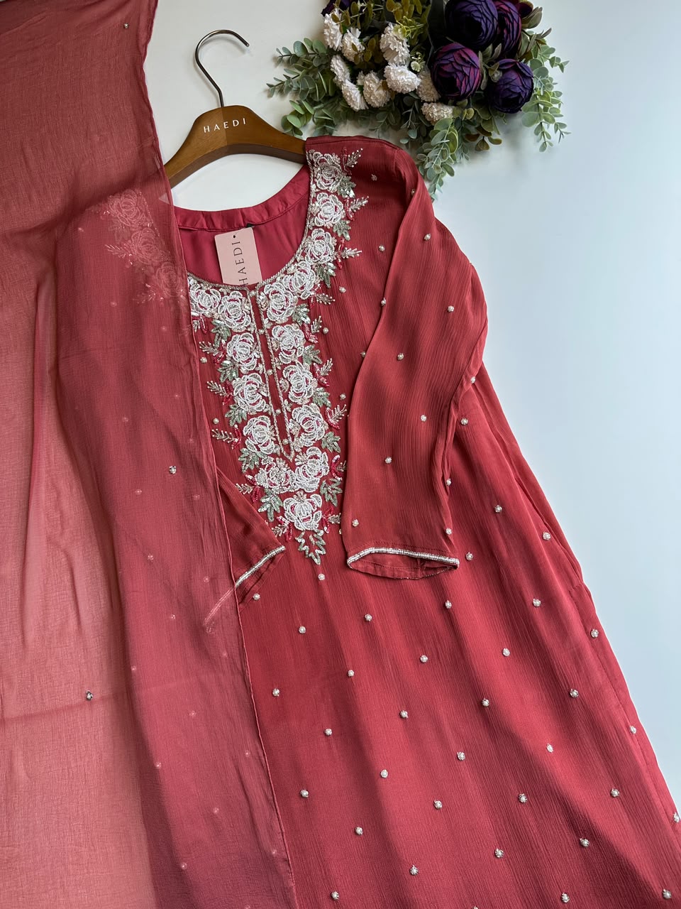 20550 Beautiful handworked partywear suit