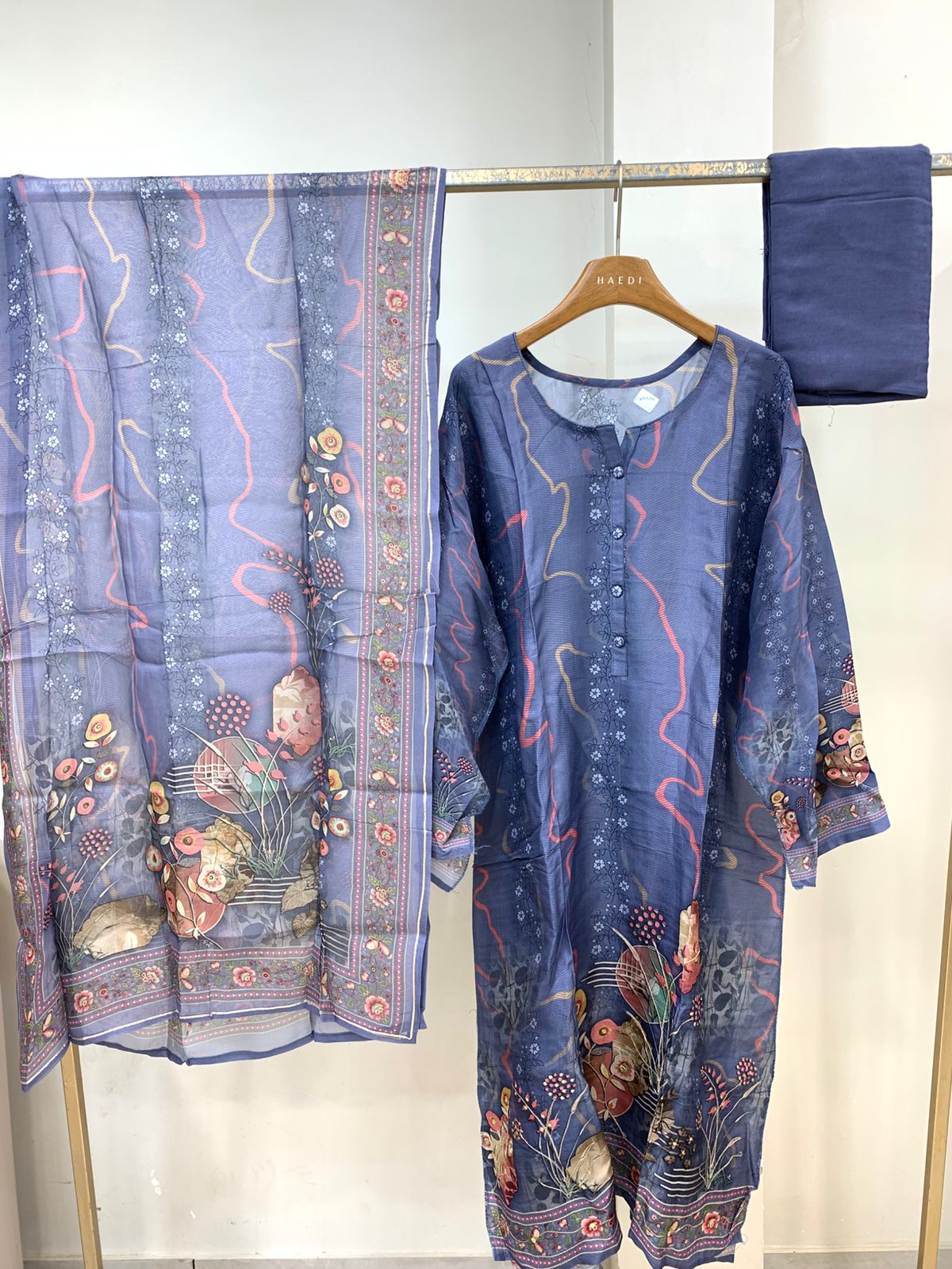 CMD 10886 Semi Stitched Suit