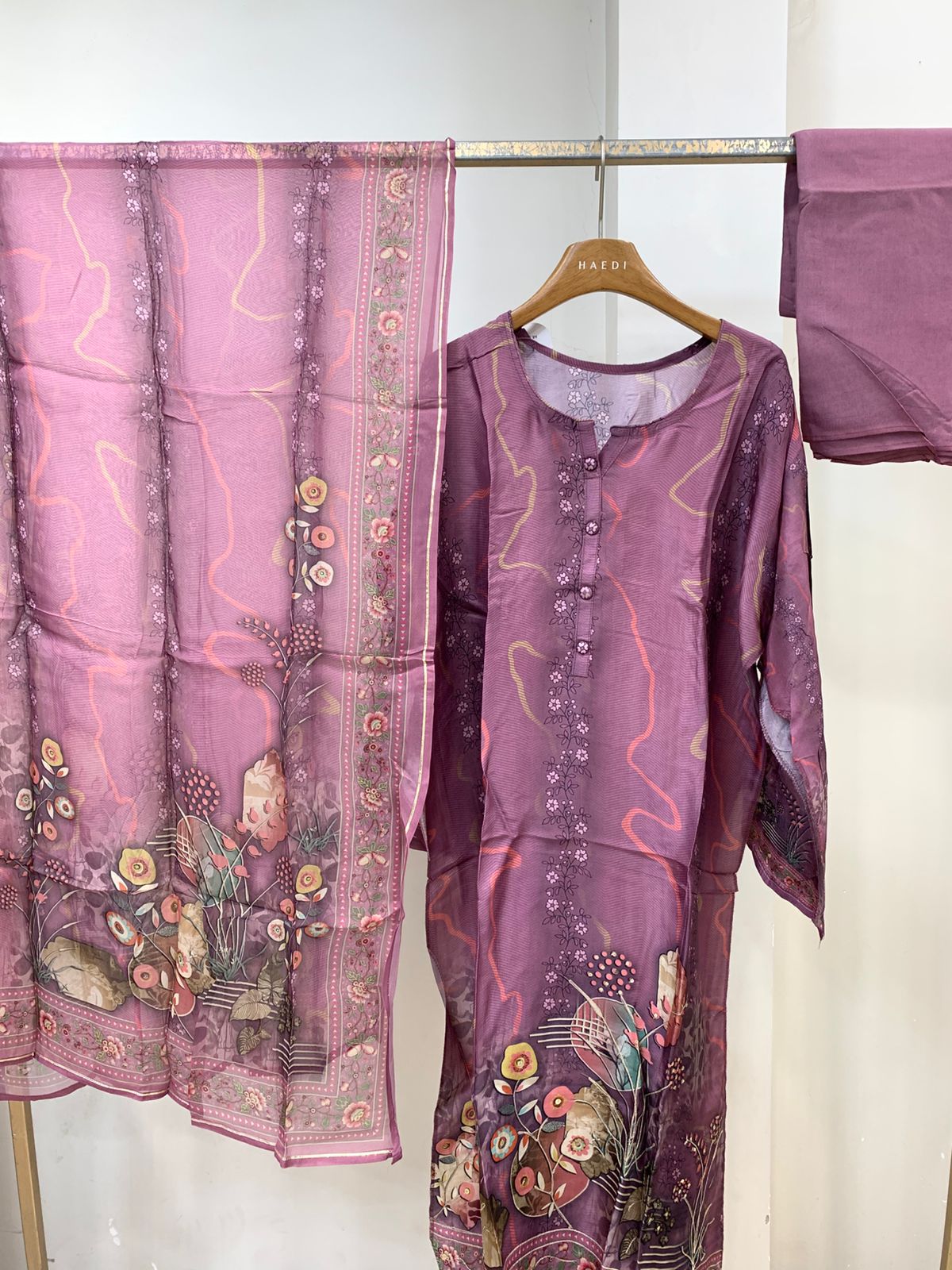 CMD 10886 Semi Stitched Suit