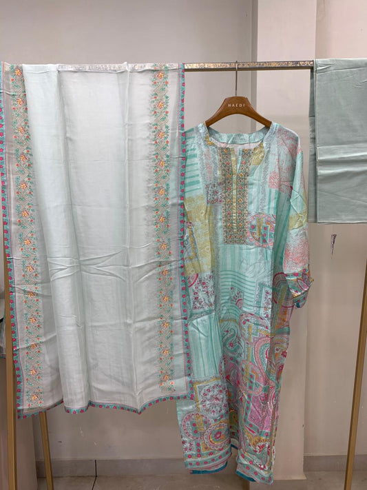CMD 10304 Semi Stitched Suit