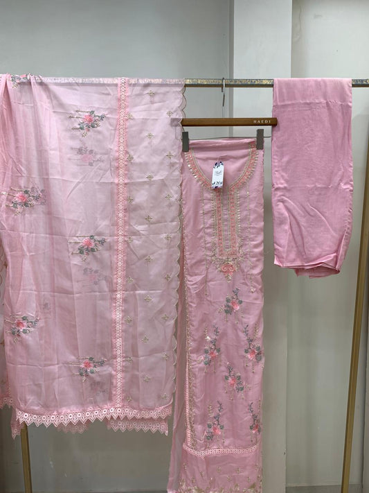 CMD 11068 Unstitched Suit