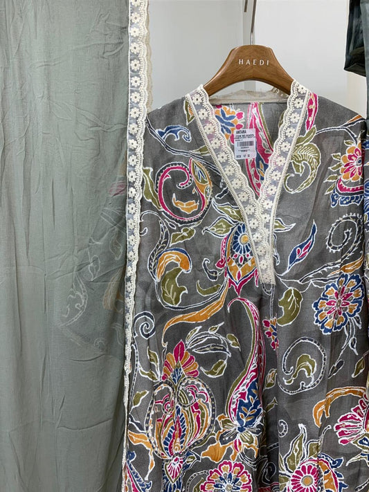 CMD 11773 Semi Stitched Suit