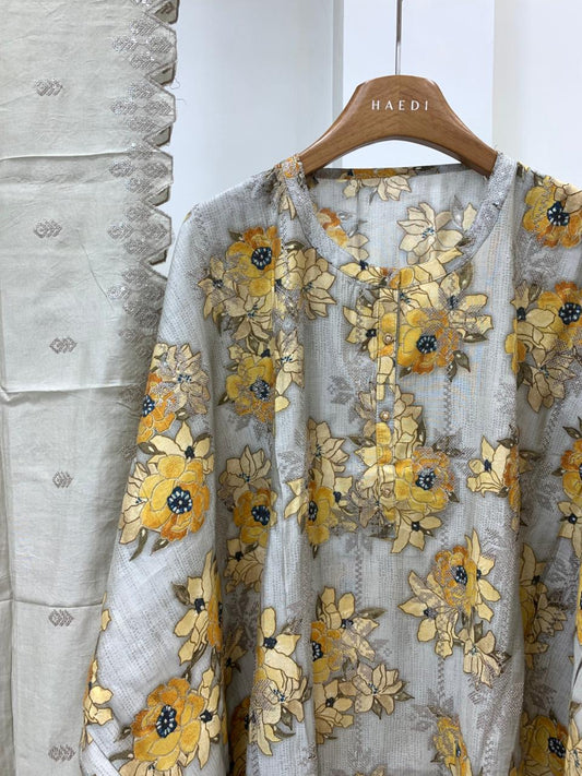 CMD 10944 Semi Stitched  Suit