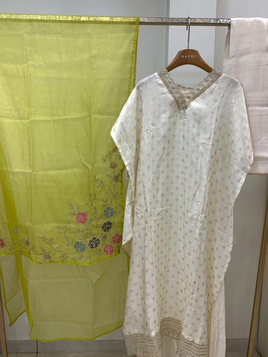 CMD 12036 Semi Stitched Suit