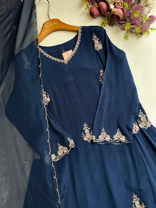 20585/20583 Beautiful handworked anarkali