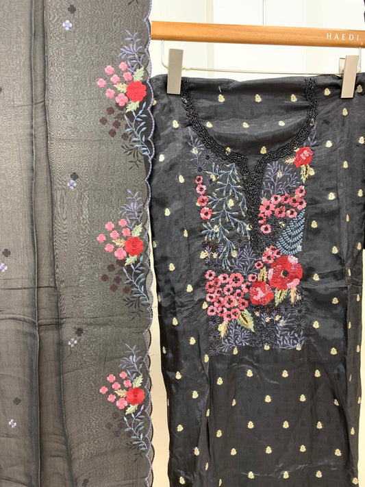 CMD  57426  Unstitched Suit