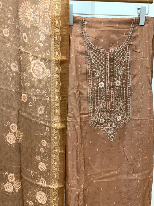 CMD 57395 Unstitched Suit