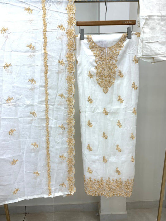 CMD 57417 Unstitched Suit