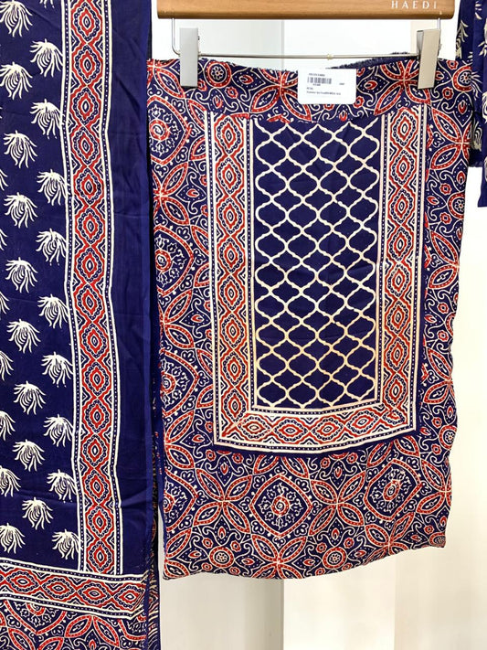 CMD 56845 Unstitched Suit