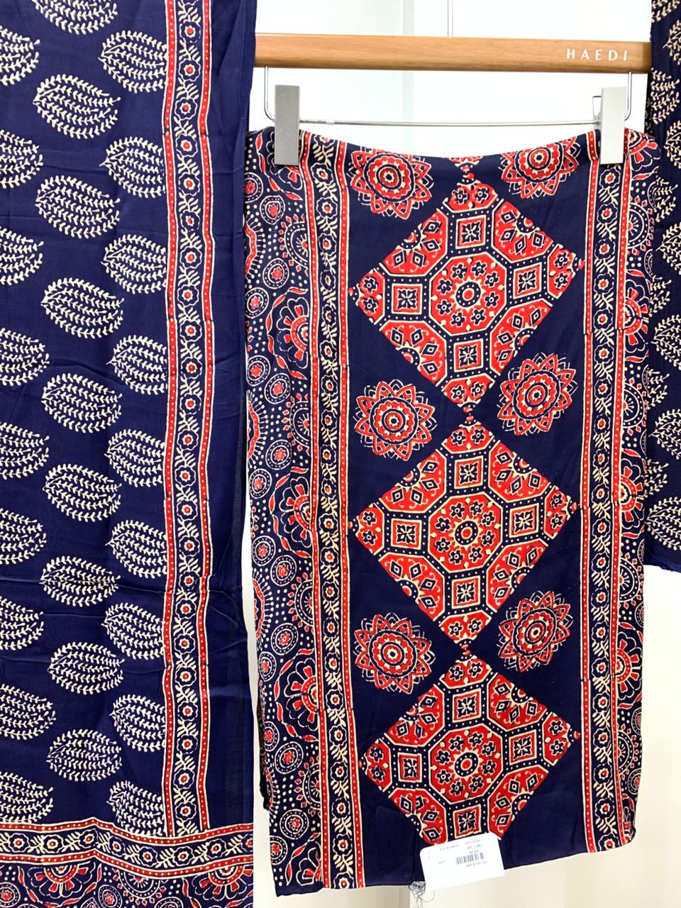CMD 56846 Unstitched Suit