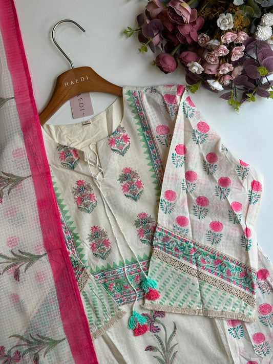 18438 Cotton suit