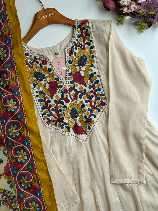 20475  Beautiful mulcotton anarkali